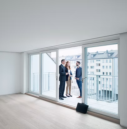 Showing an Apartment